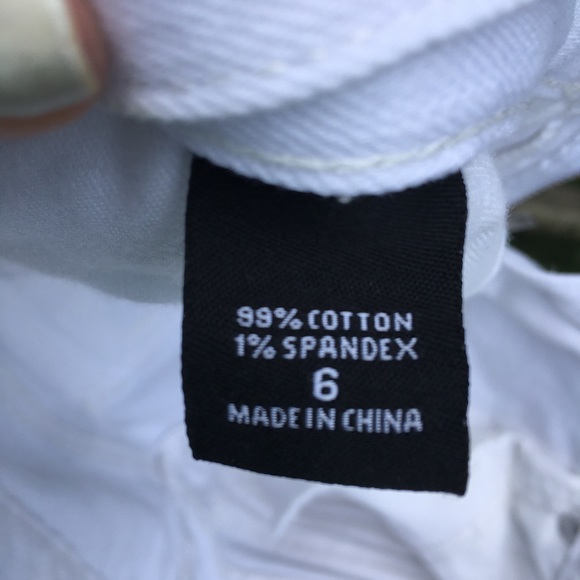 London Jean~White Distressed Jeans - Picture 14 of 16